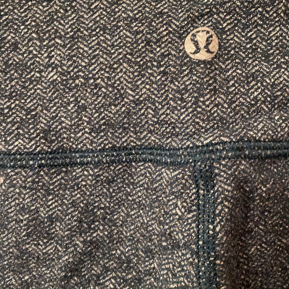 Lululemon “Denim Like” Leggings Size 6 - Picture 3 of 4